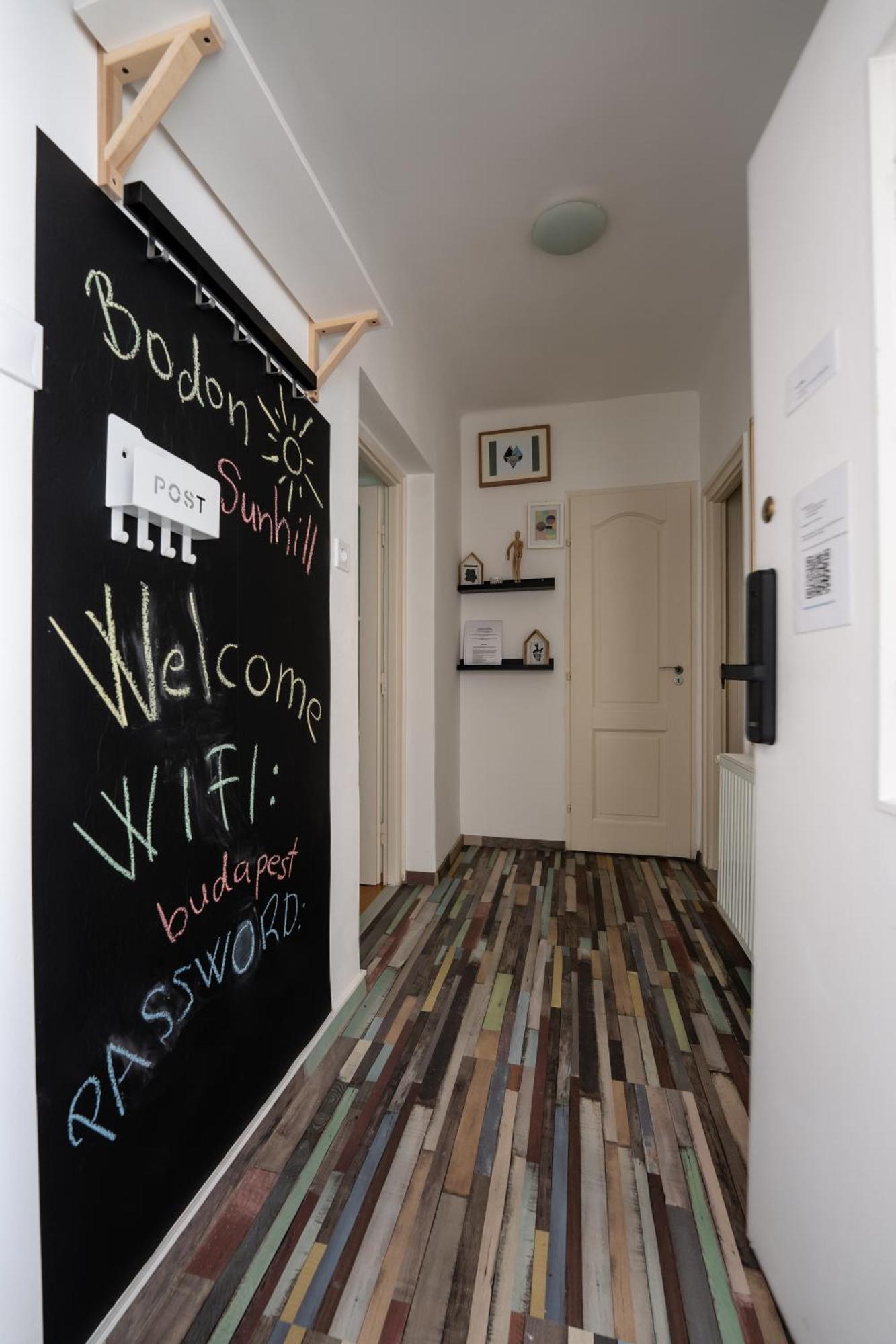 Peaceful Apartment Near Buda Castle And Chain Bridge Budapest Exteriör bild